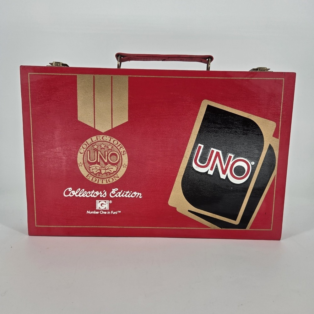 Vintage 1982 UNO Collector's Edition Red Briefcase Case IGI Complete Books Case